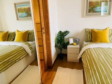 Viale Coni Zugna, Milan, Lombardy 20144 - Photo 3