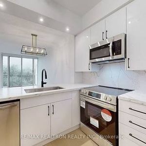 Yonge St.& Yorkmills Rd. Stunning 1Bdrm +Den Brand New Modern Floorin - Photo 2