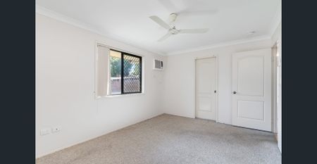 Low-Set Brick Home in a Prime Location! - Photo 5