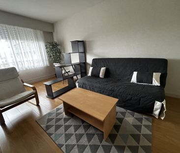 Reims BEAU STUDIO MEUBLE - Photo 1
