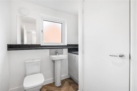 3 bedroom detached house to rent - Photo 5