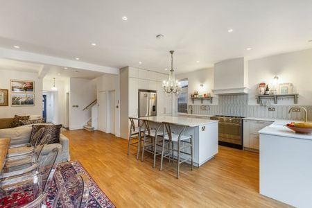 4 bedroom semi-detached house to rent - Photo 3