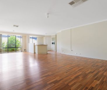 Spacious Family Home in Quiet Location - Photo 3