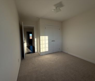 For Lease - 1 Larissa Park Drive, Quinte West, Ontario - Photo 6