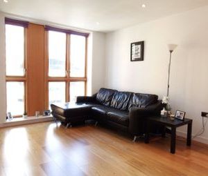 1 Bedrooms Flat to rent in Watermans Place, Wharf Approach, Leeds, West Yorkshire LS1 | £ 208 - Photo 1