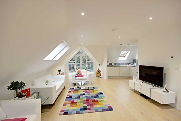 Georges Wood Road, Brookmans Park - Photo 1