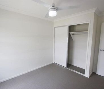 High up on the hill to catch the breezes - Photo 5