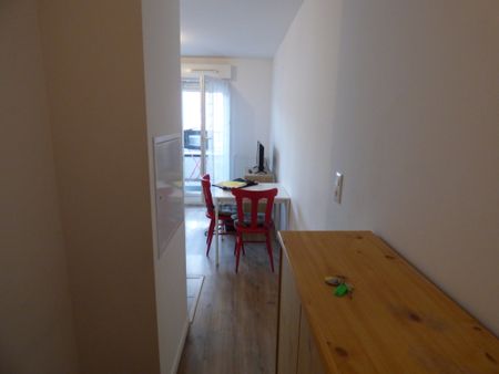 Location Appartement 1 pièce 19m² MAROMME 76150 - Photo 3