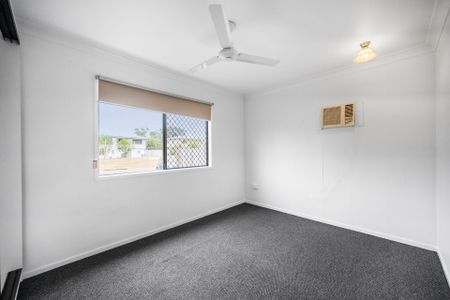 Charming Three Bedroom Home in Kelso - Photo 2