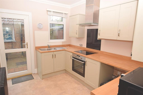 3 bedroom chalet to rent - Photo 1