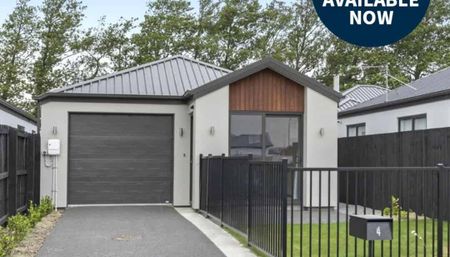 Brand-New Home Offering Low-Maintenance Living in a Desirable Area - Photo 5