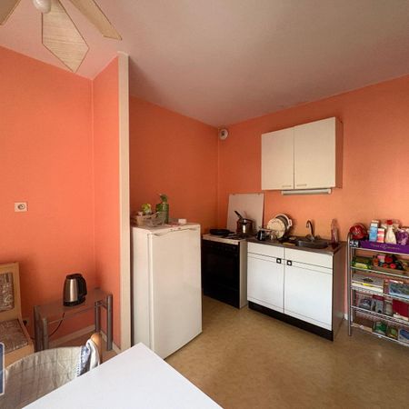 Location Appartement 1 pièce 34m² MACON 71000 - Photo 3