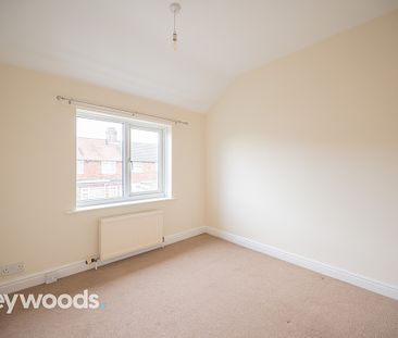 3 bed terraced house to rent in Clifton Street, May Bank, Newcastle-under-Lyme ST5 - Photo 2