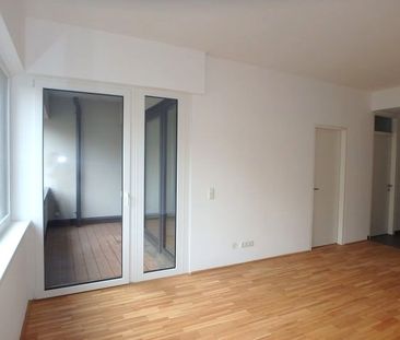 Moderne 2-Zimmer Wohnung mit Lift, Loggia und Garagenplatz - Photo 3