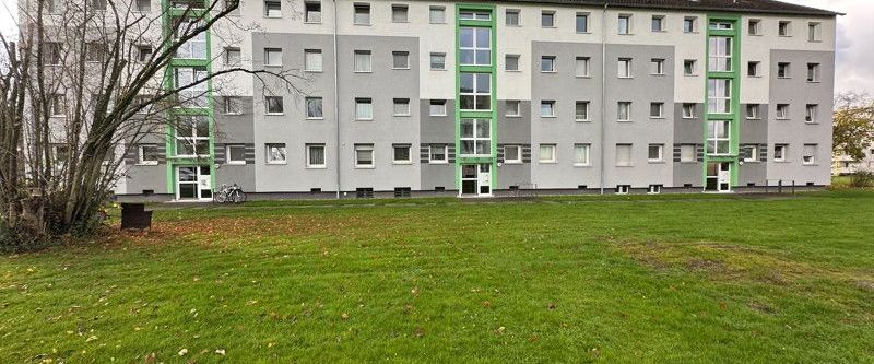 Praktisch geschnittene 2,5-Zimmer-Wohnung mit Balkon! - Foto 1