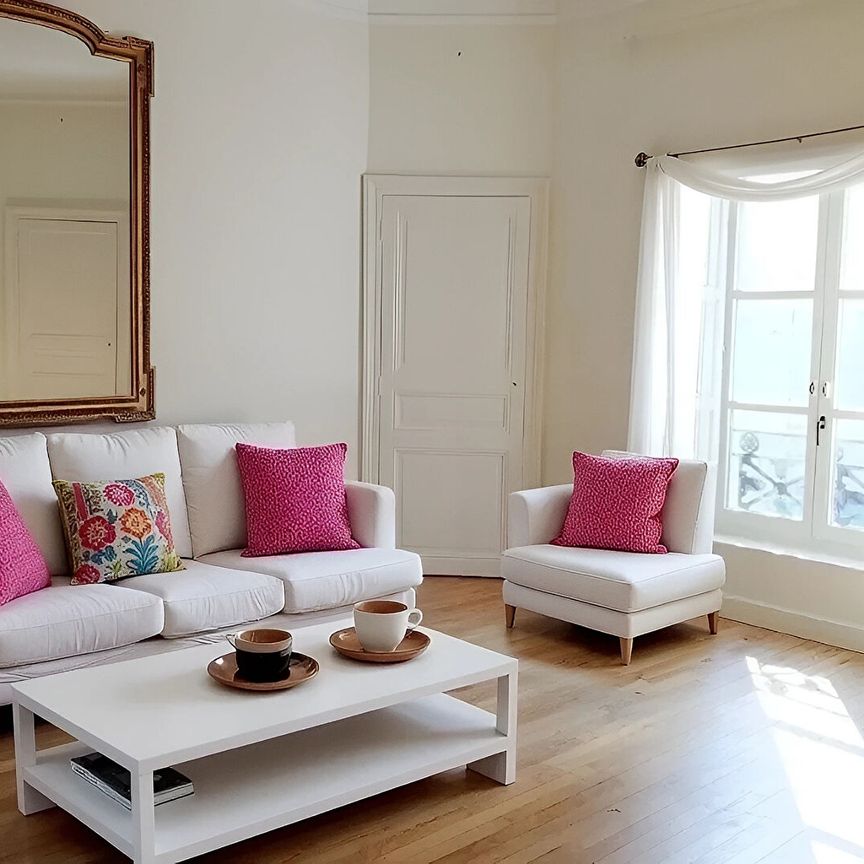 A LOUER - T3 AVEC CHARME DE L'ANCIEN AU PIED DE LA CATHEDRALE - Photo 1