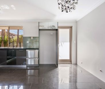 4/66 Corbel Street - Photo 2
