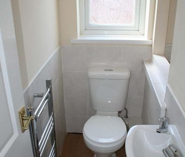 2 bedroom terraced house to rent - Photo 5