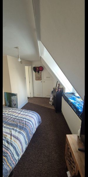 Room in a Shared Flat, Kemptown, BN2 - Photo 1