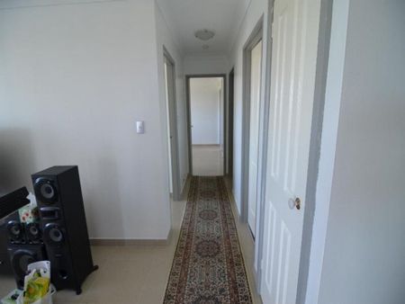 Modern Stylish 2 Bedroom Unit - Photo 4