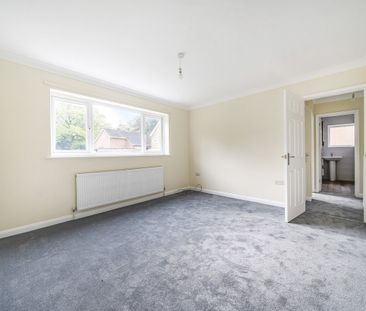 4 bedroom detached house to rent - Photo 5