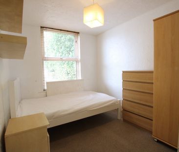 4 Bed Terraced House, Milner Road, BN2 - Photo 2