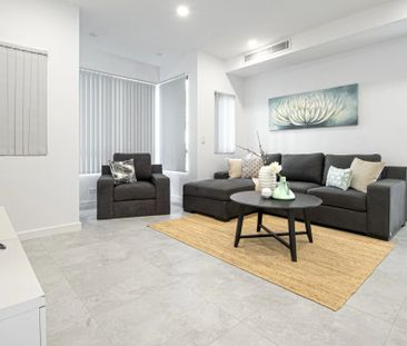 Modern Air-Conditioned Four-Bedroom Free-Standing House with Two En... - Photo 3