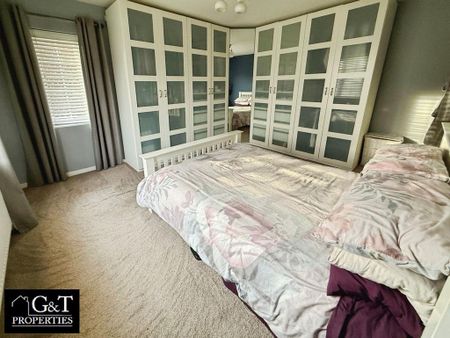 4 bedroom detached house to rent - Photo 2