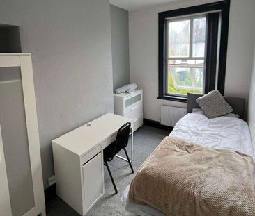 Rooms off Newland Avenue - Photo 1