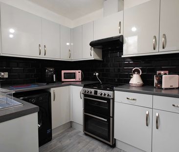 A Delightful Modern Shared House in Ribbleton Room 4 - Photo 4