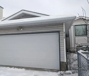 Vibrant Bi-Level Style Family Home | 2134 19 Street Northeast, Calgary - Photo 1