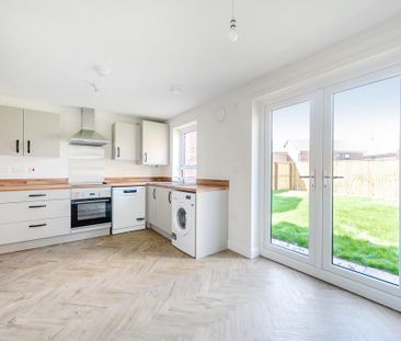 3 bedroom semi-detached house to rent - Photo 4