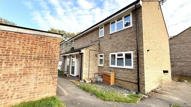 Perry Way, Bracknell, Berkshire, RG12 - Photo 1