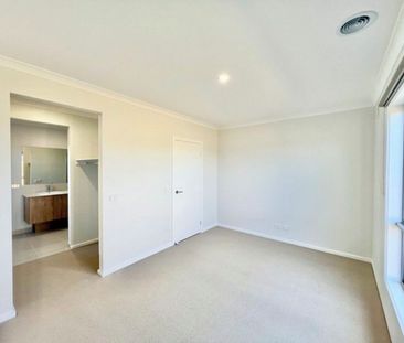 Stylish Lara Living - Photo 6