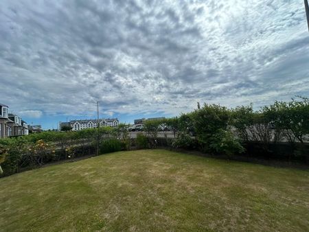 3 bedroom bungalow to rent - Photo 3