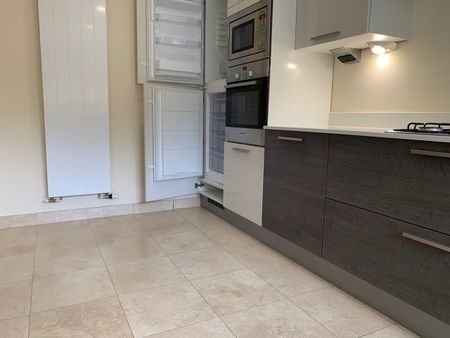 2 Bed Flat, Vine St, M7 - Photo 4