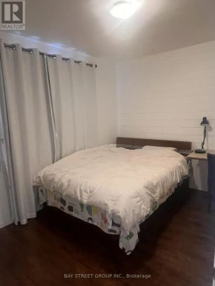 58 ELLENDALE DRIVE - Photo 1