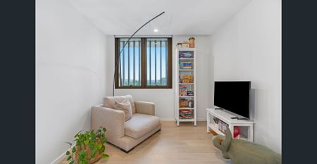 Stunning Newly Built Apartment on Burleigh Beach with Ocean Views! - Photo 4