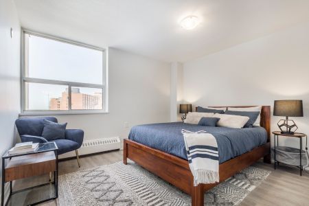 150 Bay Street South - Photo 4