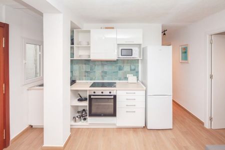 Carrer dEscalante, Valencia, Valencian Community 46011 - Photo 4