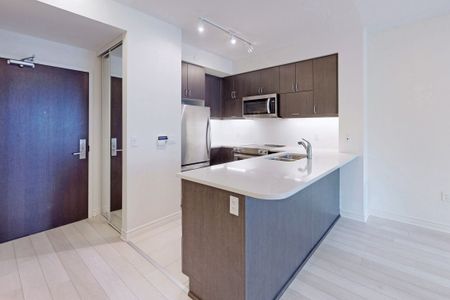 For Lease - 39 Annie Craig Drive Unit# 903, Toronto, Ontario - Photo 3