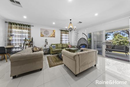 Modern Family Home in Airds - Photo 2