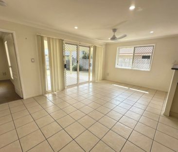 PRIVATE COASTAL 4 BEDROOM HOME - Photo 1