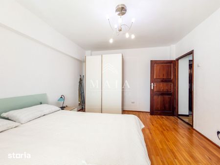 Apartament 3 camere, Calea Dumbravii, bloc cu lift - Fotografie 2