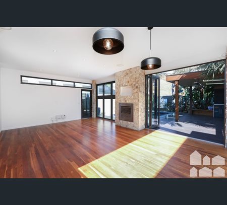 96 Wales Street, Kingsville, Vic 3012 - Photo 4