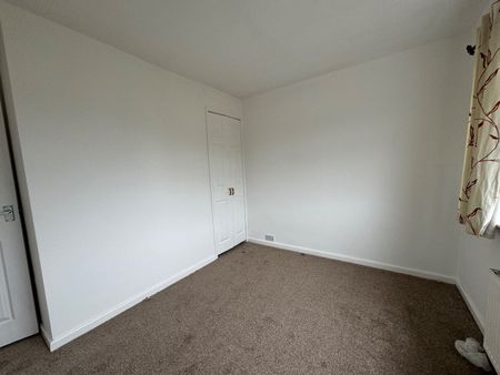 3 Bed Semi-Detached House, Lynmouth Drive, LE18 - Photo 4