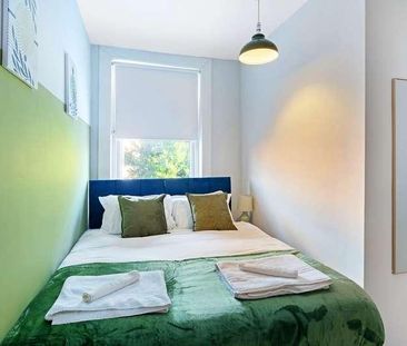 Russell Road, Forest Fields, NG7 - Photo 4