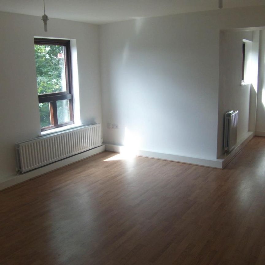 Moore, Woodlands Village, Off Manygates Lane - Photo 1