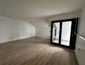 Moderne 4,5 Zimmerwohnung in zentraler Wohnlage zwischen Engelskirchen und Gummersbach - Foto 1