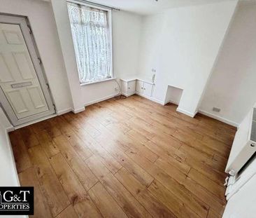 Gorsty Hill Road, Rowley Regis, B65 - Photo 1